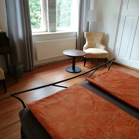 Im Bahnhof - Gaestezimmer - Penzion Weikersheim